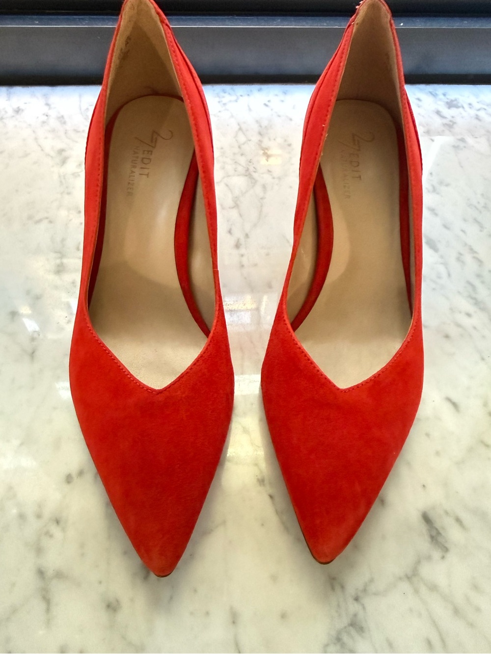 27 EDIT Naturalizer Faelyn Retro Poppy Suede Pumps 7.5M